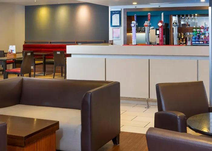Holiday Inn Express Warwick - Stratford-Upon-Avon By Ihg