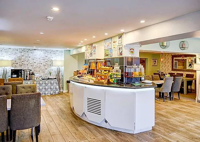 Warwickshire Park Hotel Kenilworth By Belvilla