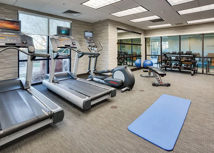 Courtyard By Marriott Providence Warwick